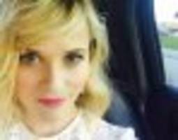 Reese Witherspoon Dancing Is The New Taylor Swift Dancing, But So Much Better